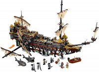 Купить конструктор Lego Silent Mary 71042: цена от 25999 грн.