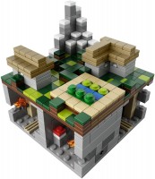 Купить конструктор Lego The Village 21105: цена от 17121 грн.