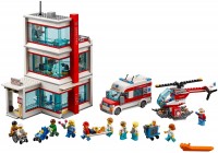 Купить конструктор Lego City Hospital 60204: цена от 10062 грн.
