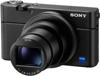 Купити фотоапарат Sony RX100 VI  за ціною від 29290 грн.