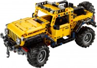 Купить конструктор Lego Jeep Wrangler 42122  по цене от 3299 грн.