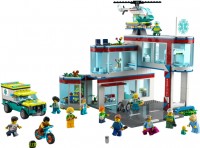 Купить конструктор Lego Hospital 60330: цена от 4889 грн.