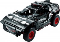 Купить конструктор Lego Audi RS Q e-tron 42160  по цене от 5490 грн.