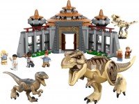 Купить конструктор Lego Visitor Center T. Rex and Raptor Attack 76961: цена от 4059 грн.