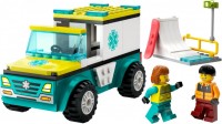 Купити конструктор Lego Emergency Ambulance and Snowboarder 60403  за ціною від 531 грн.