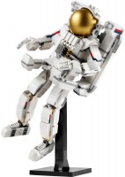 Купить конструктор Lego Space Astronaut 31152: цена от 1547 грн.