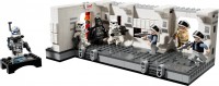 Купить конструктор Lego Boarding the Tantive IV 75387  по цене от 2139 грн.