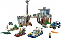 Купити конструктор Lego Swamp Police Station 60069  за ціною від 6000 грн.